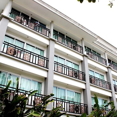 14 Resort Bangkok Exteriör bild